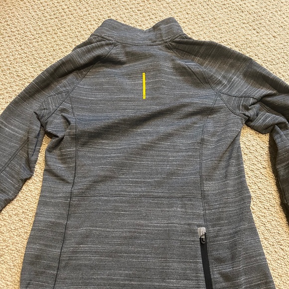 Lole black and grey Fitted Pullover style running fleece - Picture 8 of 16